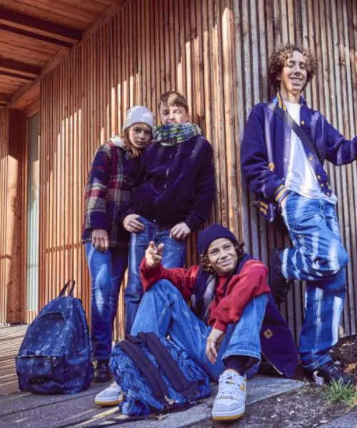 groupe eleves exterieur hiver Institut Molière