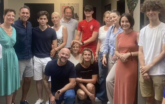 Equipe, parents et élèves de l'Ecole A de Nice Institut Molière