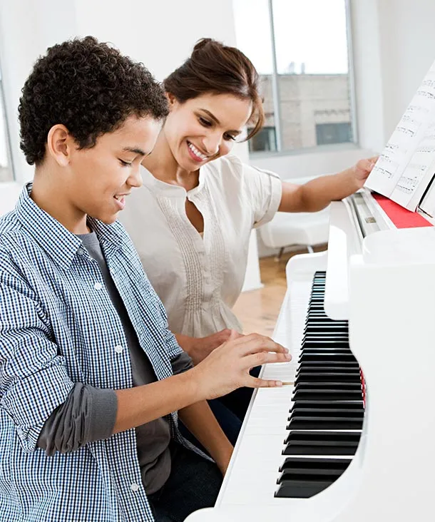 Cours particulier de piano avec un prof de musique Institut Molière