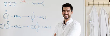Cours en centre de chimie Institut Molière 